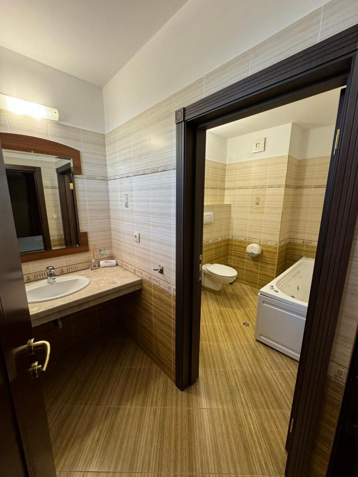 Hotel-Restaurant Almond Карлово Экстерьер фото