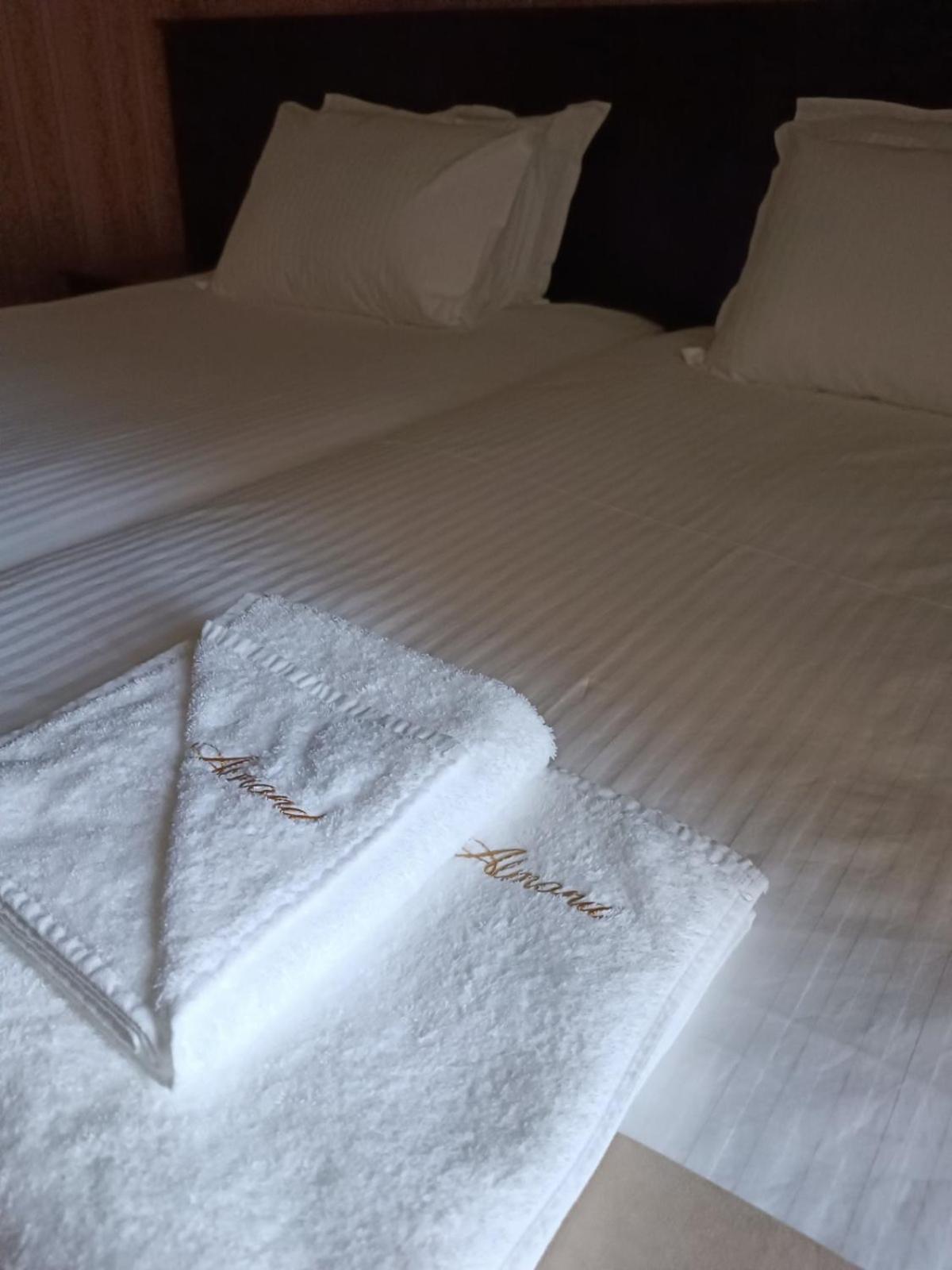 Hotel-Restaurant Almond Карлово Экстерьер фото