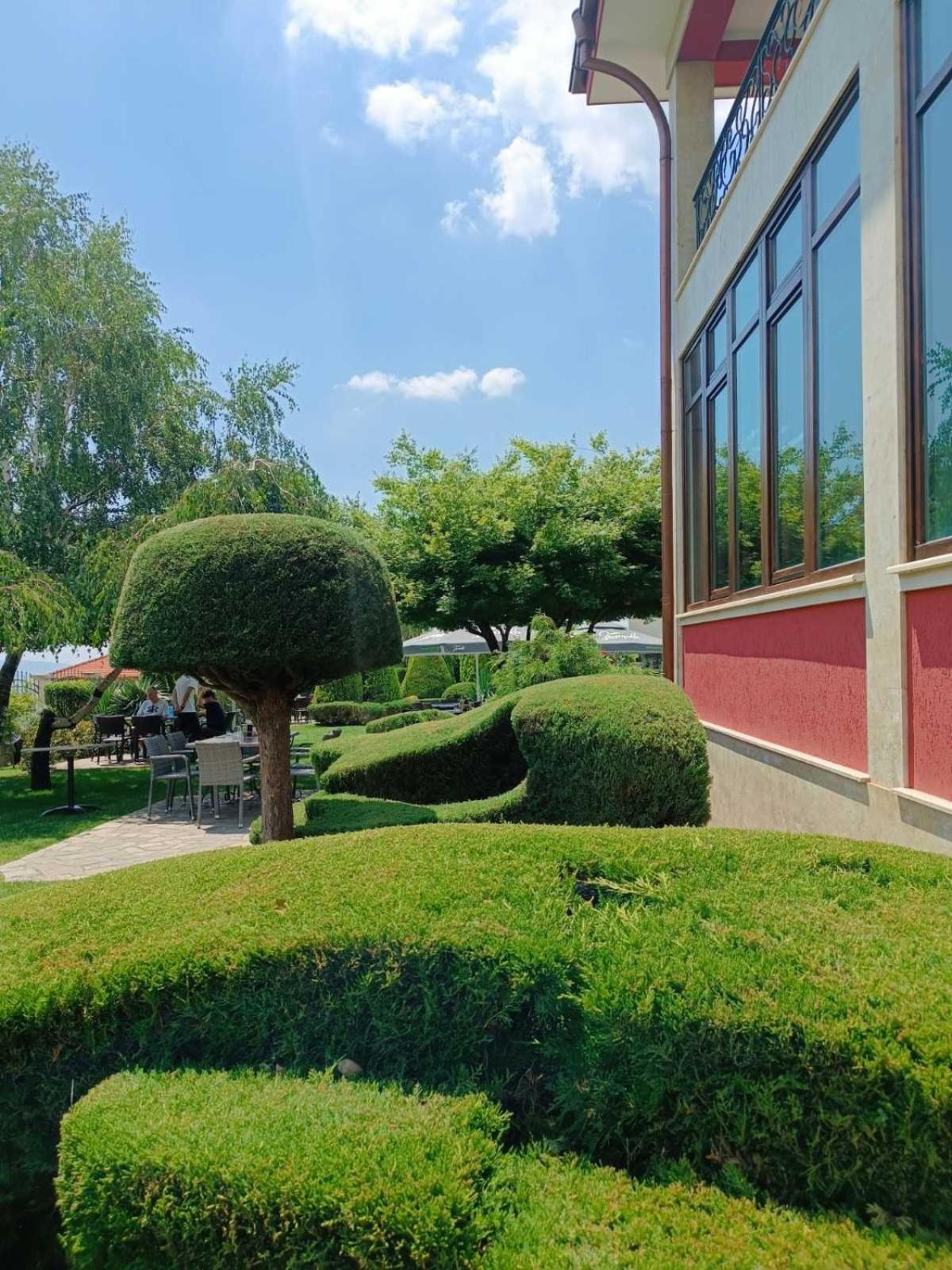 Hotel-Restaurant Almond Карлово Экстерьер фото