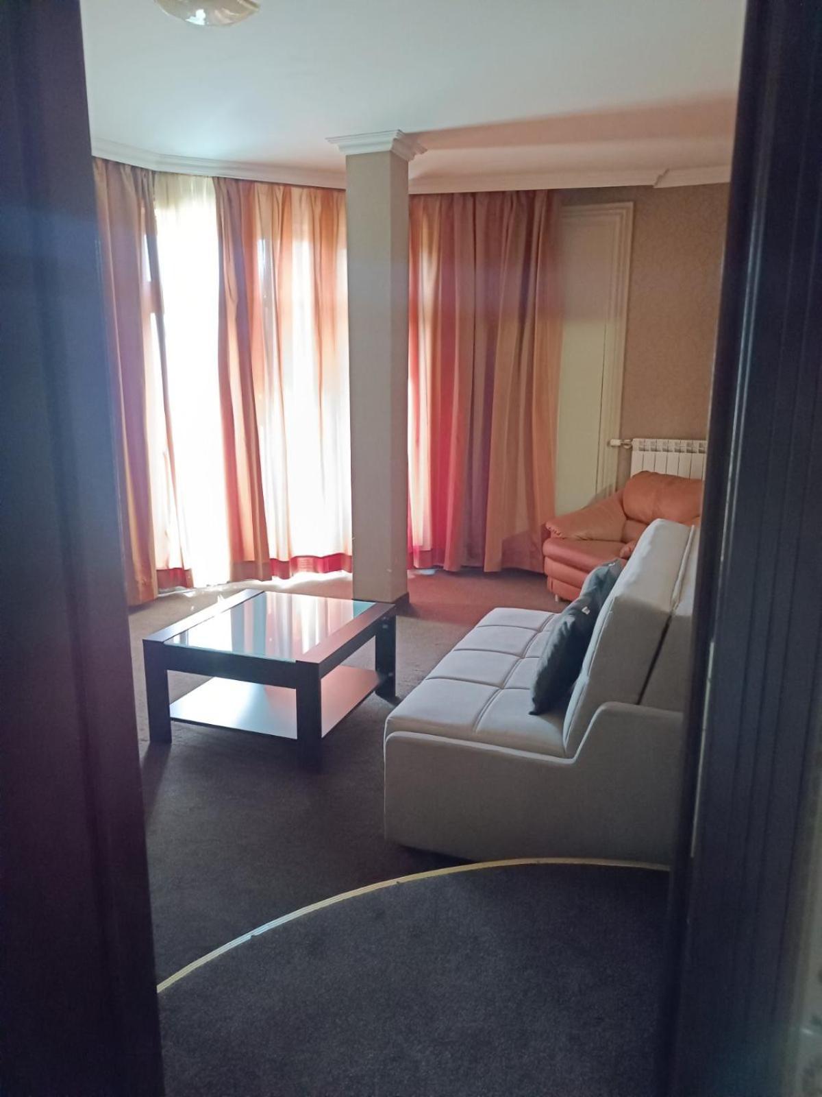 Hotel-Restaurant Almond Карлово Экстерьер фото